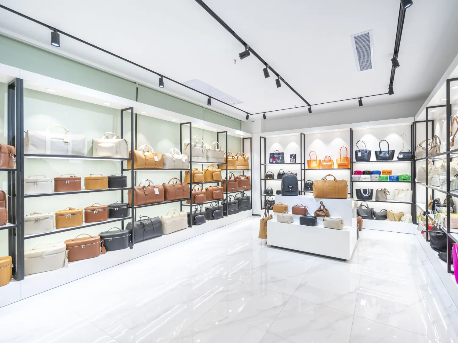 Your Trusted Small Leather Goods Manufacturing Partner